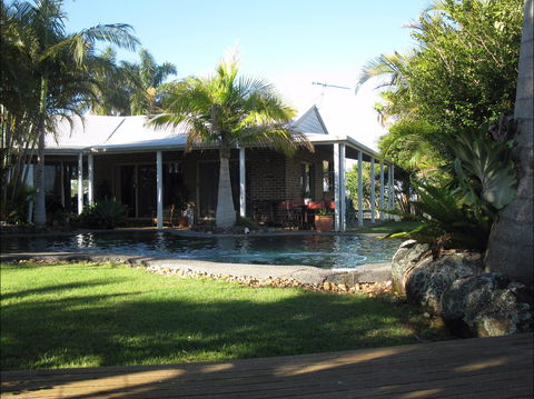 Twin Figs Country Retreat - Tourism Cairns 0