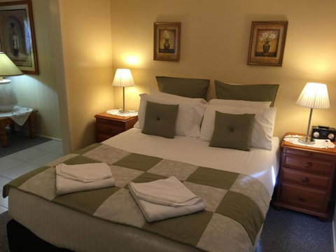 Curtis Falls Mountain Retreat - Tourism Cairns 8