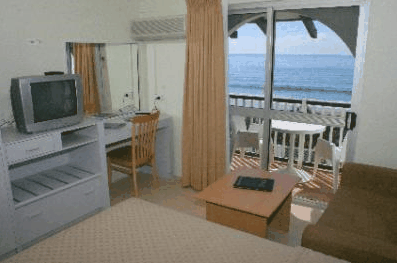 Don Pancho Beach Resort - Tourism Cairns 2