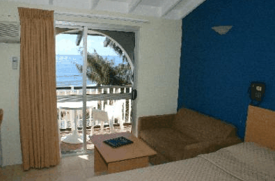 Don Pancho Beach Resort - Tourism Cairns 4