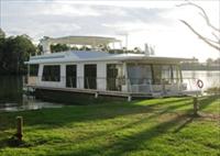 Cloud 9 Houseboats - Tourism Cairns 0