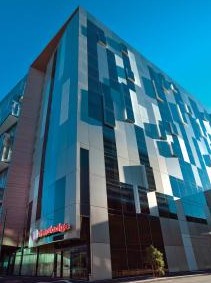 Travelodge Docklands - Tourism Cairns 3