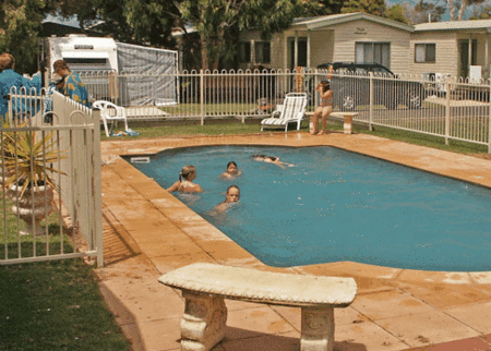 Apollo Bay Holiday Park - Tourism Cairns 0