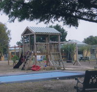 Alvina Holiday Cottages - Tourism Cairns