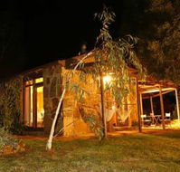 Wombat Hills Cottages - Tourism Cairns