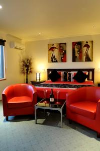 Venus Bay Getaways - Tourism Cairns 1