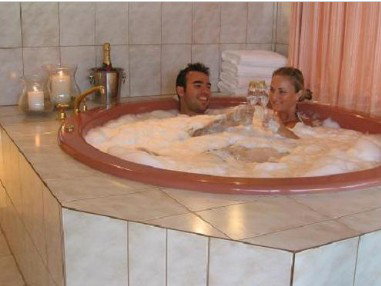 Attunga Park Country Retreat - Tourism Cairns 0