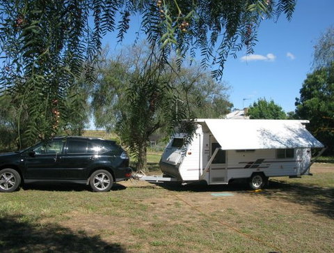 Natimuk Lake Caravan Park - Tourism Cairns 2