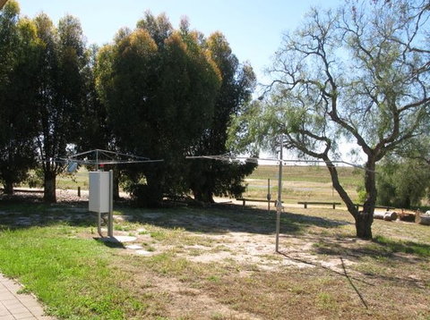 Natimuk Lake Caravan Park - Tourism Cairns 4