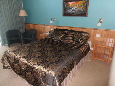 Moe Motor Inn - Tourism Cairns 3