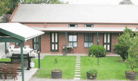 Mansfield Travellers Lodge - Tourism Cairns