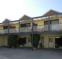 Freo Mews Executive Apartments - Tourism Cairns
