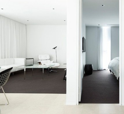 Burbury Hotel - Tourism Cairns 1