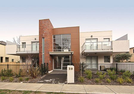 Accommodate Canberra - Tourism Cairns 3