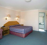 Thunderbird Motel - Tourism Cairns