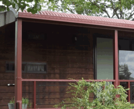 Tumut Log Cabins - Tourism Cairns 2