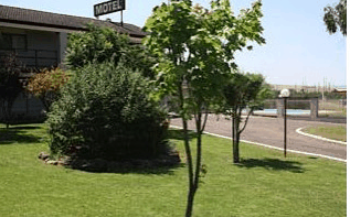 Isis Motel - Tourism Cairns