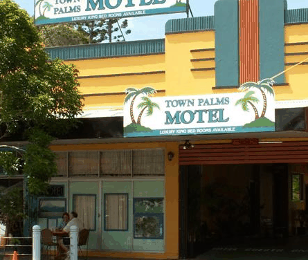 Town Palms Motel - Tourism Cairns 0