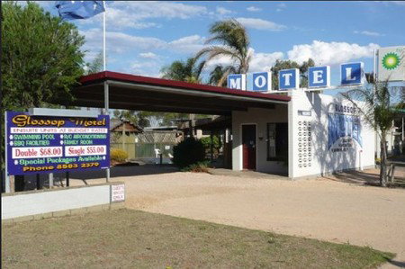 Glossop Motel - Tourism Cairns 0