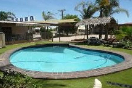 Glossop Motel - Tourism Cairns 3
