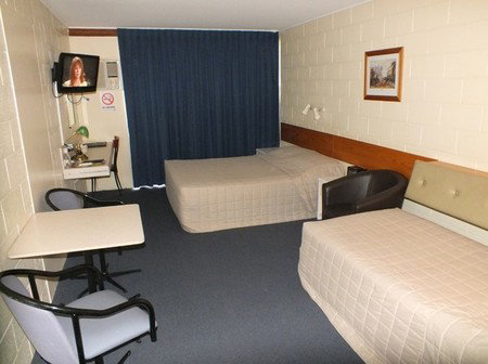 Central Motel - Tourism Cairns 1