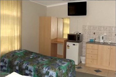 Mount Gravatt Motel - Tourism Cairns 0