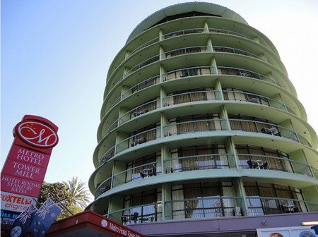 Metro Hotel Tower Mill - Tourism Cairns 1