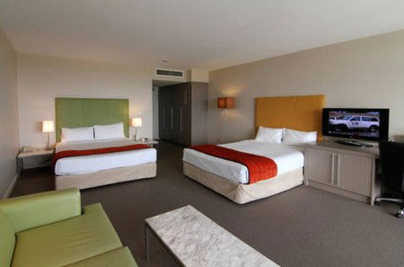 Quality Sands Hotel - Tourism Cairns 4