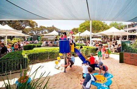Newport Arms Hotel - Tourism Cairns 4