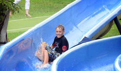 The Big Buzz Fun Park - Tourism Cairns 3