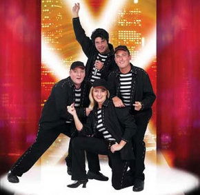 Major Oak Theatre Restaurant - Tourism Cairns 0