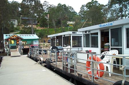 Clyde River Houseboats - Tourism Cairns 0