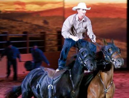 Australian Outback Spectacular - Tourism Cairns 1