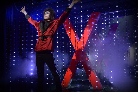 Draculas Cabaret Restaurant - Tourism Cairns 3