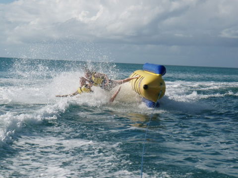 Aquavue Cafe Watersports - Tourism Cairns 9