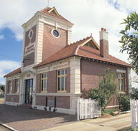 Merredin Town Hall - Tourism Cairns