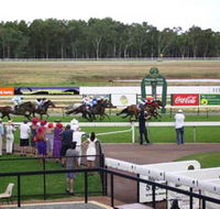 Pinjarra Race Club - Tourism Cairns