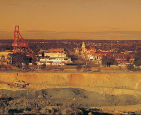 Super Pit - Tourism Cairns 0