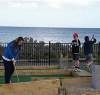 Port Vincent Putt Putt - Tourism Cairns
