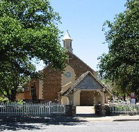 St George Church and Cemetery Tours - Tourism Cairns