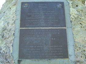 The Chinese Memorial At Robe - Tourism Cairns 0