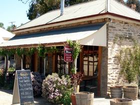 Reilly's Wines And Restaurant - Tourism Cairns 0