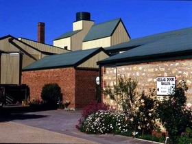 Bleasdale Vineyards - Tourism Cairns 0