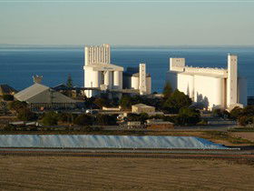 Ardrossan Lookout - Tourism Cairns 0