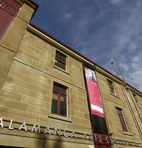 Quoll Artists Gallery - Tourism Cairns 0