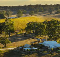 Hutton Vale and Farm Follies - Tourism Cairns