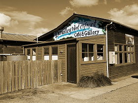 Dunalley Waterfront Cafe And Gallery - Tourism Cairns 0