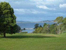 Kingston Beach Golf Club - Tourism Cairns 0