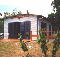 Rotherhythe Vineyard - Tourism Cairns