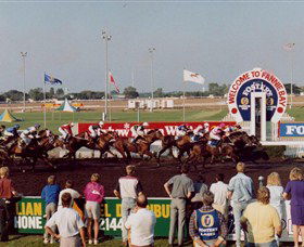 Darwin Turf Club - Tourism Cairns 0
